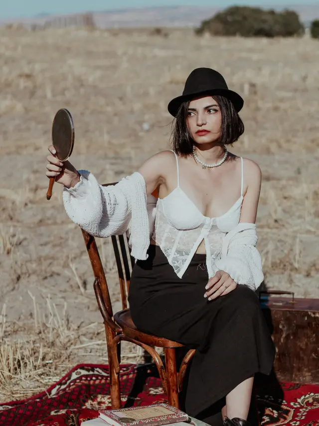 Retro Style//copyright pexels/Esra Korkmaz