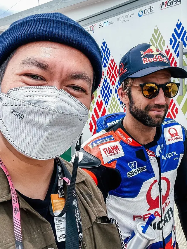 8 Potret Melki Bajaj Foto Bareng Pembalap MotoGP di Mandalika, Banjir Pujian
