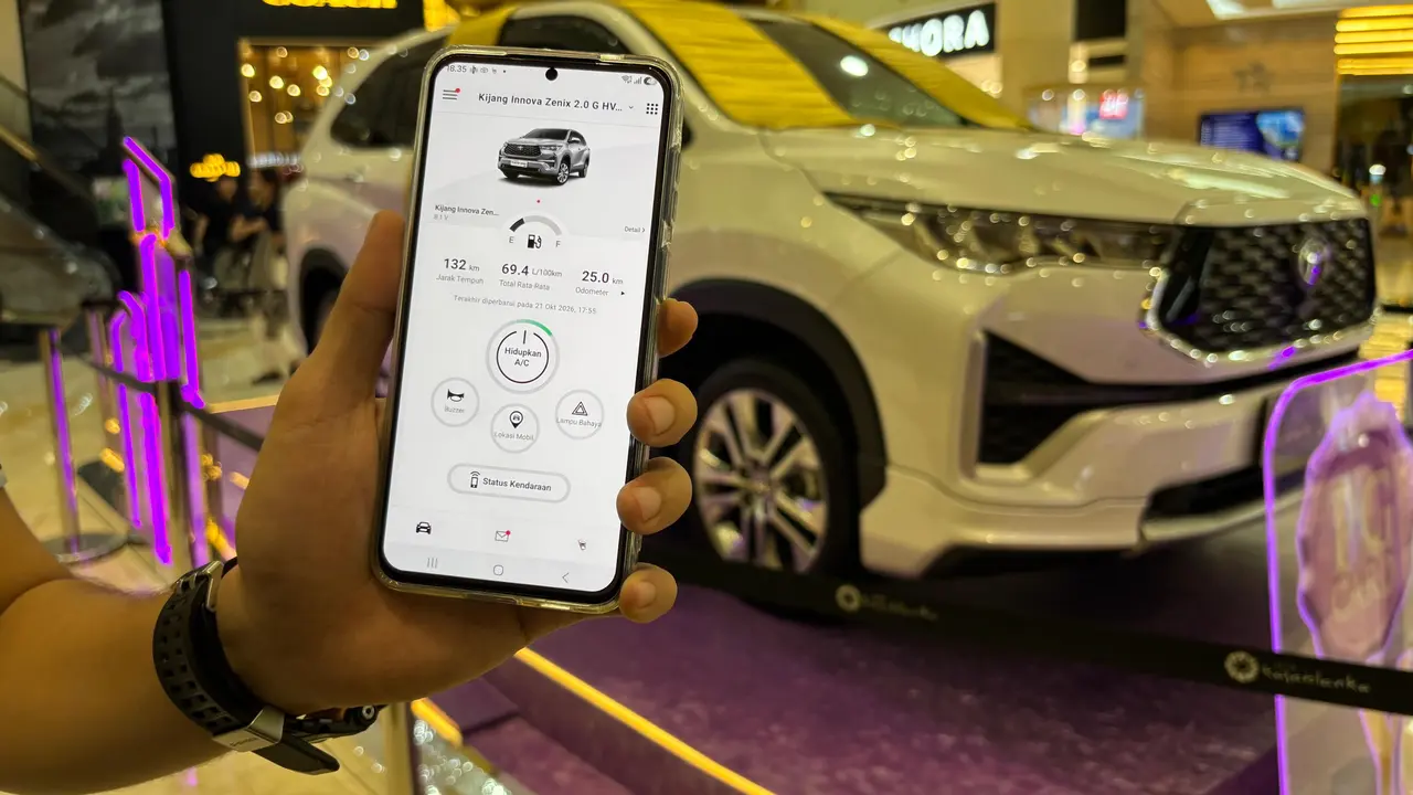 Toyota T Intouch with Toyota Remote Resmi Hadir, Kijang Innova Zenix Jadi Model Pertama (Arief A/Liputan6.com)