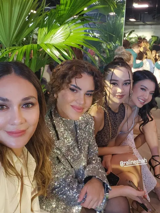 Di sana Luna Maya juga bertemu Raline Shah. (Foto: Instagram/ lunamaya)