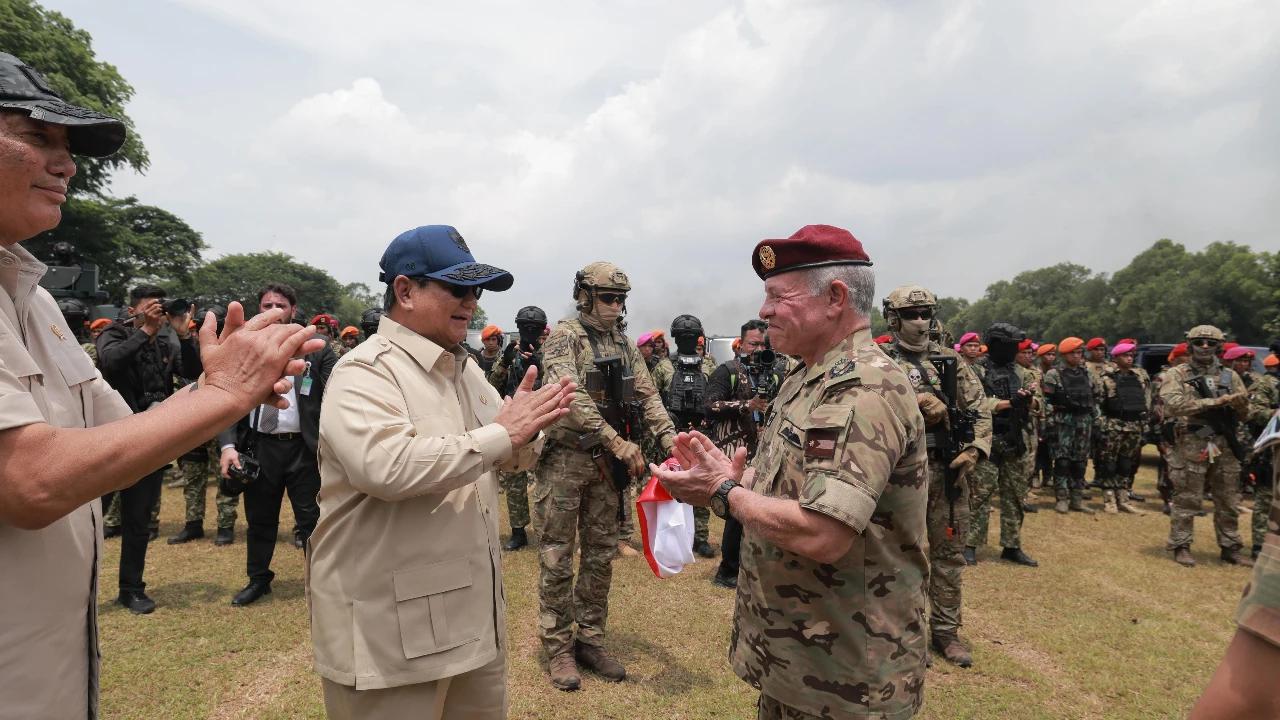 VIDEO: Aksi Gagah TNI Pamer Demo Drone Depan Prabowo & Raja Yordania