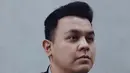 Muhammad  Tulus lahir di Sumatera Barat, Indonesia, 20 Agustus 1987 merupakan penyanyi sekaligus penulis lagu.  (viainstagram@tulusm/Bintang.com)