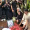 Pemakaman penyanyi Jhonny Iskandar yang dihadiri keluarga di Kawasan Sentul, Bogor, Jawa Barat, Jumat 10 Mei 2024. (Dok. via M. Altaf Jauhar)