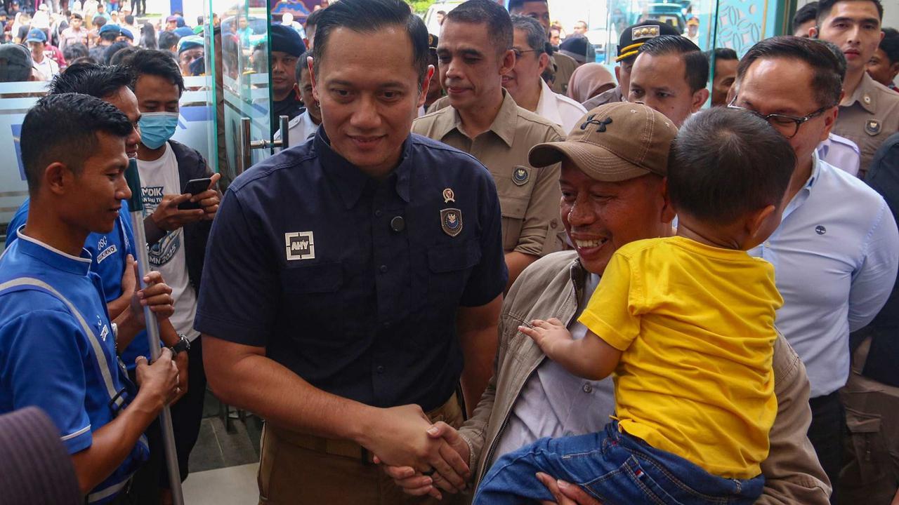 AHY tinjau arus mudik di Stasiun Pasar Senen