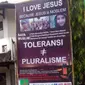 Baliho “I Love Jesus, Jesus is Moslem” terpasang di beberapa titik di Kota Cilacap, Jawa Tengah. (Foto: Liputan6.com/Taufik untuk Muhamad Ridlo)