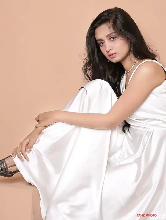 <p>Sehnaz Nur Nabiila pernah mendapat peran khusus di FTV berjudul Preman Pensiun Kesempatan Kedua. (FOTO: instagram.com/sehnaznabillla/)</p>