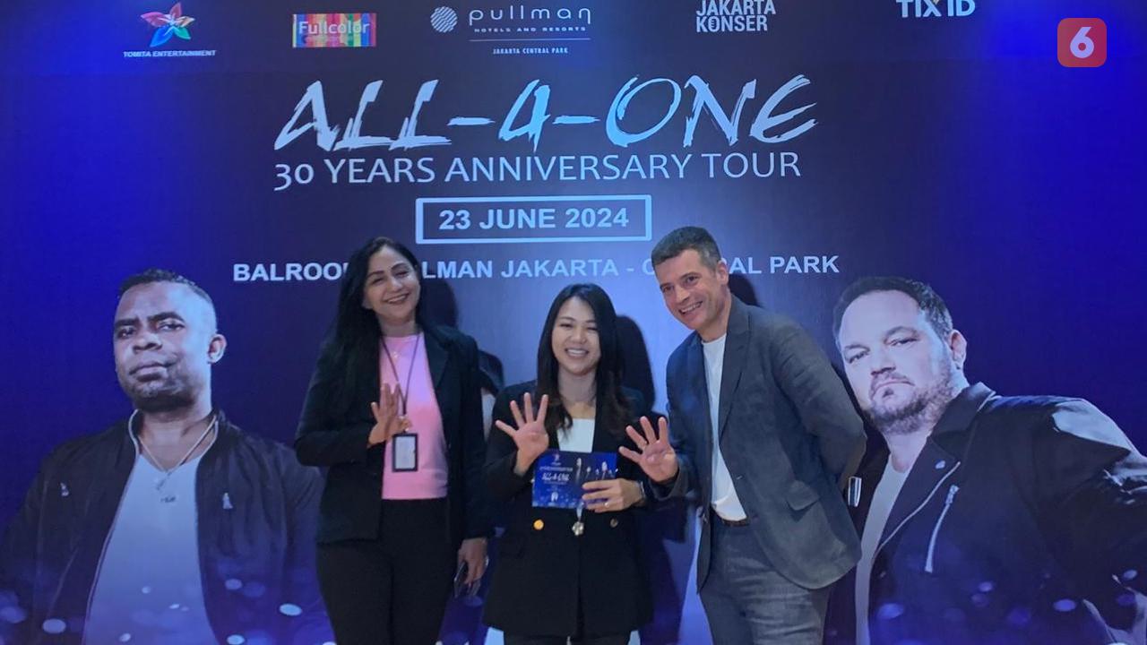 Konferensi pers All-4-One menggelar konser reuni di Jakarta bertajuk All-4-One 30 Years Anniversary Tour. (Liputan6.com/Jihan Rafifah)