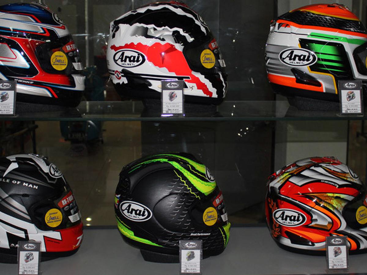 R75 arai deals