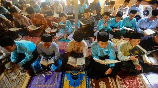 Meningkatkan Keimanan di Bulan Ramadan dengan Bertadarus Al Quran