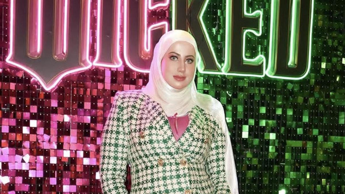 Gaya Totalitas Tasyi Athasia Nonton Film Wicked, Berani dengan OOTD Colorful