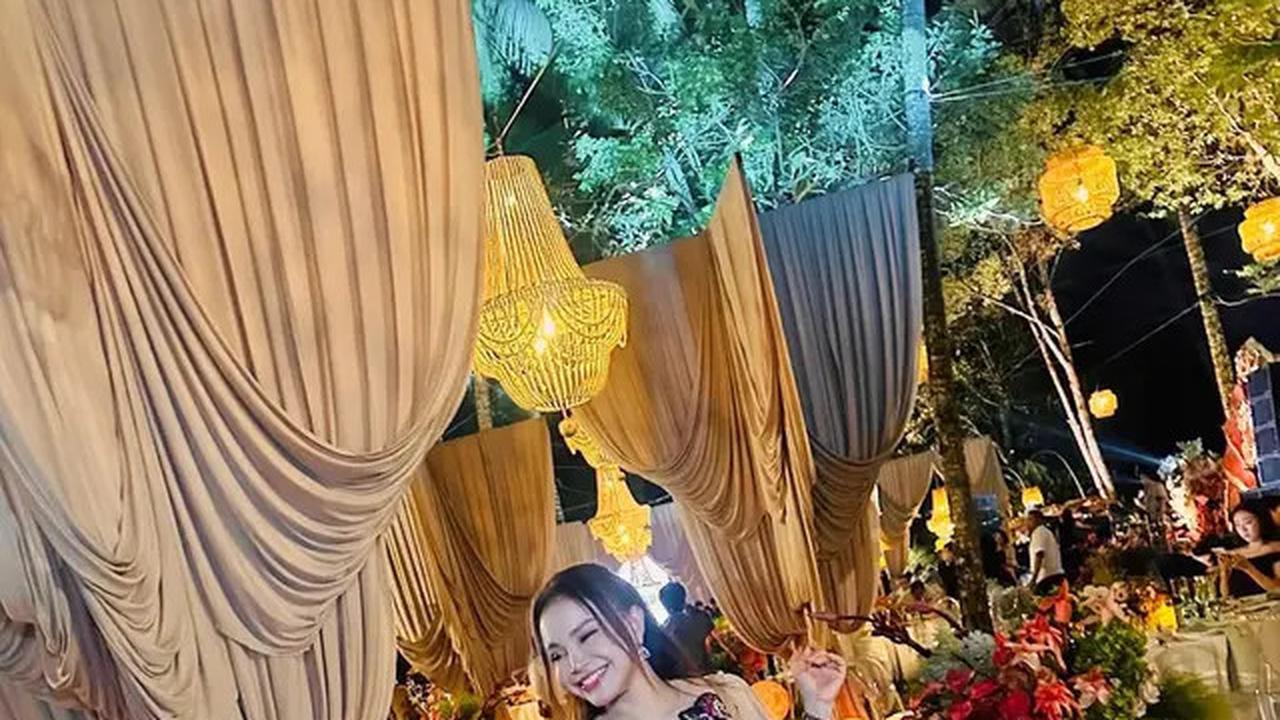 8 Gaya Tamu Artis di Pernikahan Maxime Bouttier dan Luna Maya, dari Nagita Slavina hingga Cinta Laura Kompak Tampil Serba Hijau