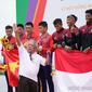 Atlet-atlet rowing Indonesia berfoto bersama usai merebut medali emas di SEA Games 2021 Hanoi (Tim CDC NOC Indonesia/Tim CdM)