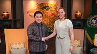 Iris de Rouw dan Erick Thohir. (Instagram/irisderouw)