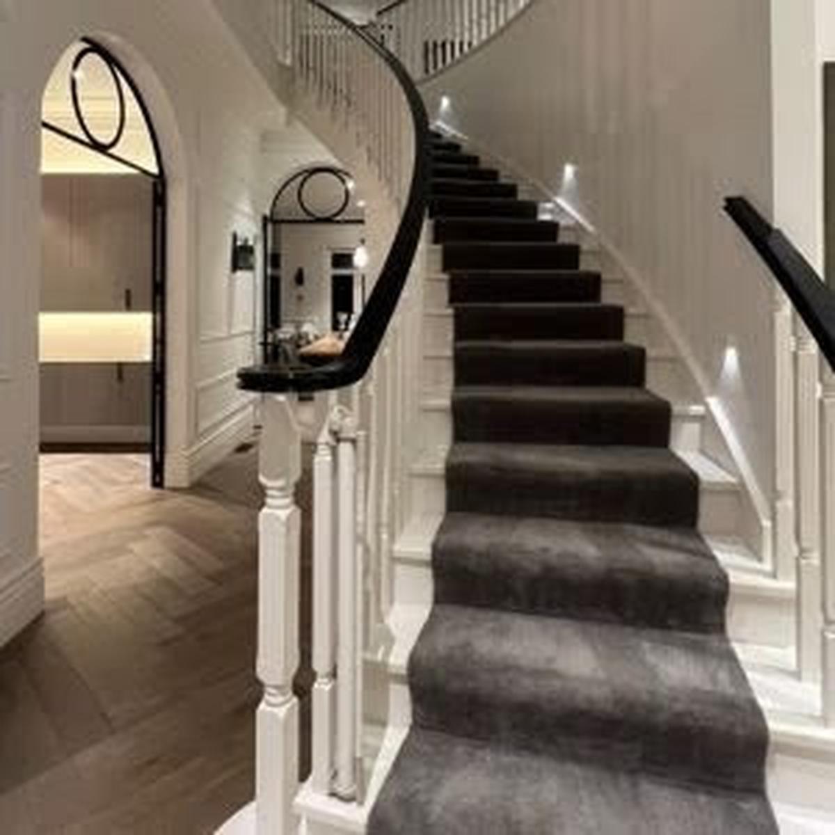5 Potret Rumah Mewah Sandra Dewi di Australia Senilai Rp271 Miliar, Dapur Super Luas & Ada Lapangan Basket