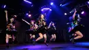 Idol grup, JKT48 merilis single terbaru yang berjudul Mae Shika Sukanee yang bisa diartikan Hanya Lihat Kedepan. Single tersebut, akan dibawakan oleh Senbatsu, 16 member yang terpilih dari voting. (Adrian Putra/Bintang.com)