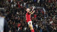 Striker Bali United, Ilija Spasojevic, melakukan selebrasi seusai mencetak gol ke gawang Persija Jakarta dalam lanjutan BRI Liga 1 2023/2024 di Stadion Kapten I Wayan Dipta, Sabtu (30/3/2024) malam WIB. (Bola.com/Alit Binawan)