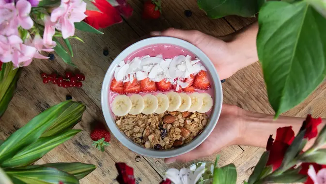 Resep Smoothie Bowl Superfood: Sarapan Sehat Praktis yang Kaya Nutrisi