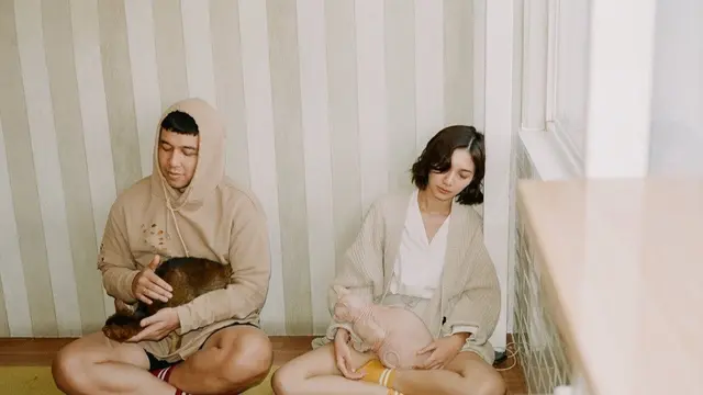 Sheula Dara sering memakai pakaian putih