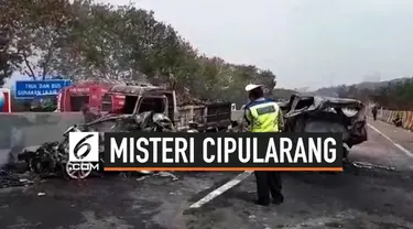 Di balik peristiwa kecelakaan maut yang memakan banyak korban jiwa di Tol Cipularang,  ada hal berbau mistis yang terungkap. Ini dilontarkan para pekerja proyek yang sedang membangun lereng di sekitar jalan Tol Cipularang sekaligus saksi mata dalam p...