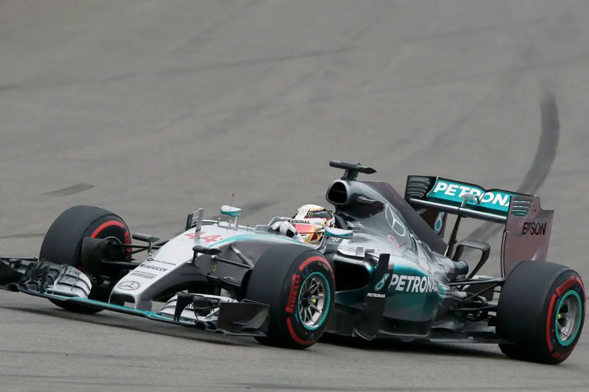 Hamilton Kampiun GP Rusia, Lewati Rekor Senna