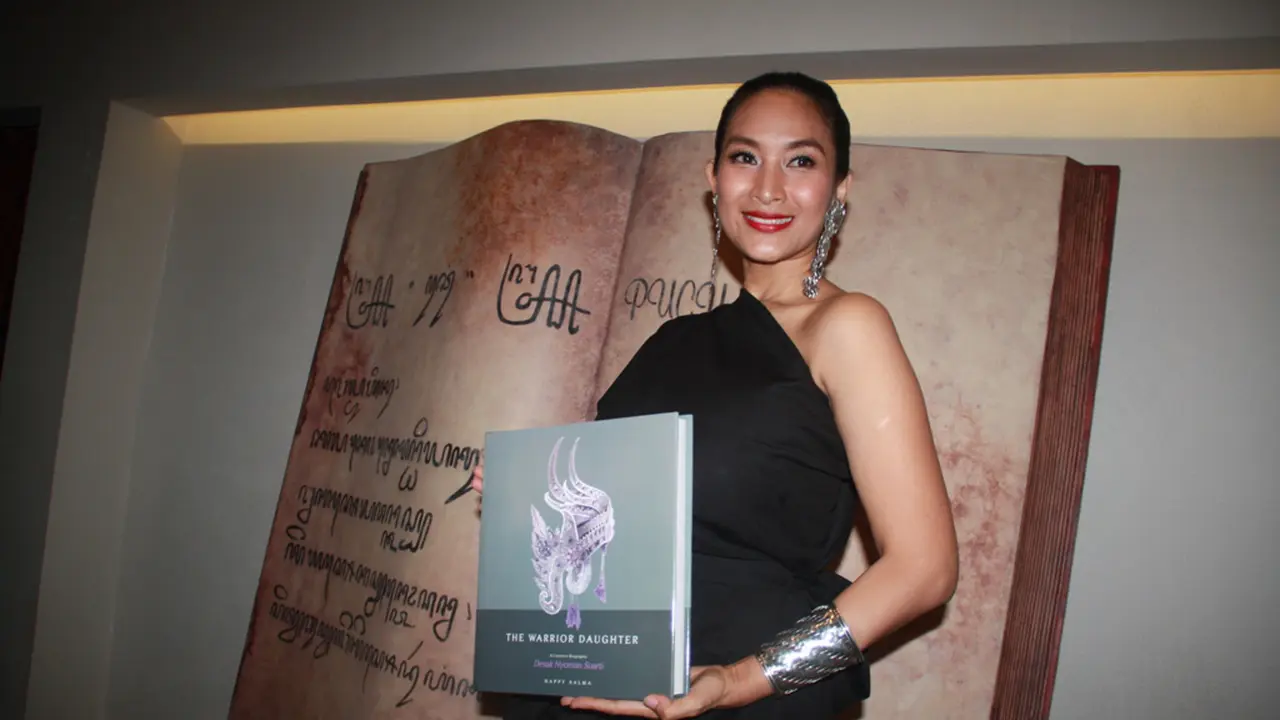 [Bintang] Happy Salma