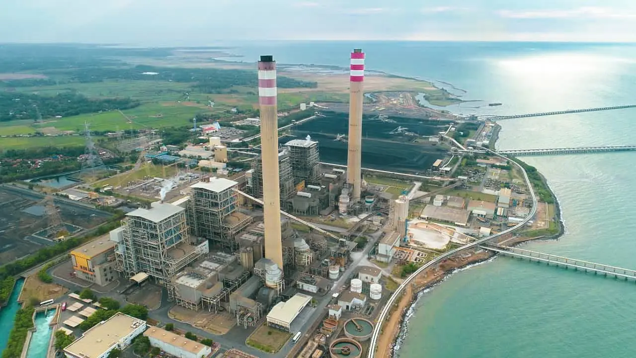 Pembangkit Listrik PLN dengan batu bara. Dok PLN