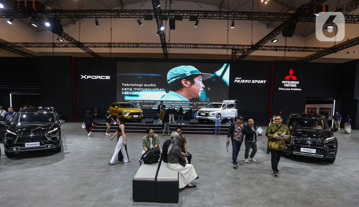 All New Triton anyar mengusung desain, platform, mesin, dan fitur-fitur terbaru. Sedangkan, New Pajero Sport edisi terbaru mendapat sentuhan pembaruan di sisi eksterior dan interior. (Liputan6.com/Angga Yuniar)