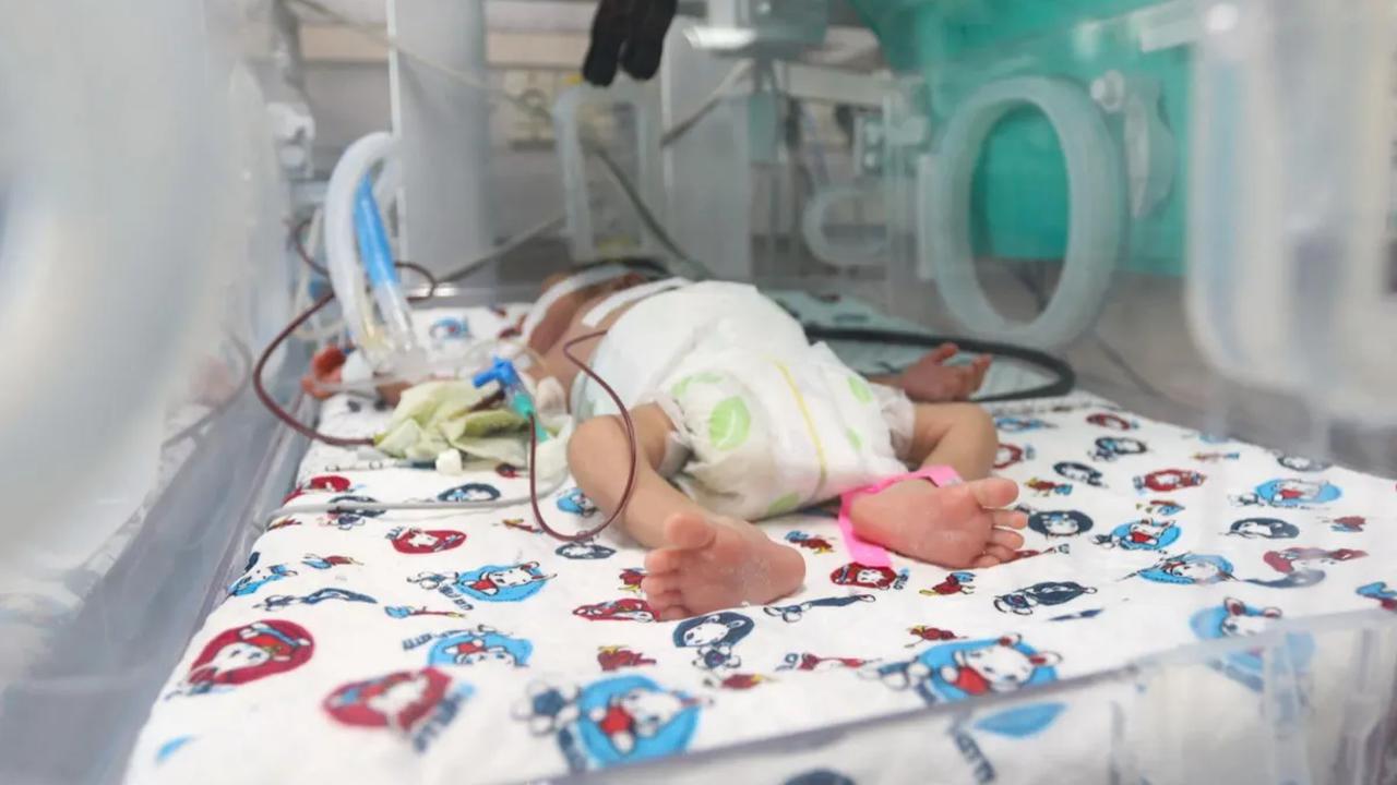 Kondisi bayi-bayi prematur yang masih dirawat di sejumlah rumah sakit di Gaza semakin terancam nyawanya. Hal ini dipengarunhi oleh pasokan listrik yang masih diblokade Israel sejak pertempuran antara Hamas dengan pasukan zionis tersebut pecah 7 Oktober la