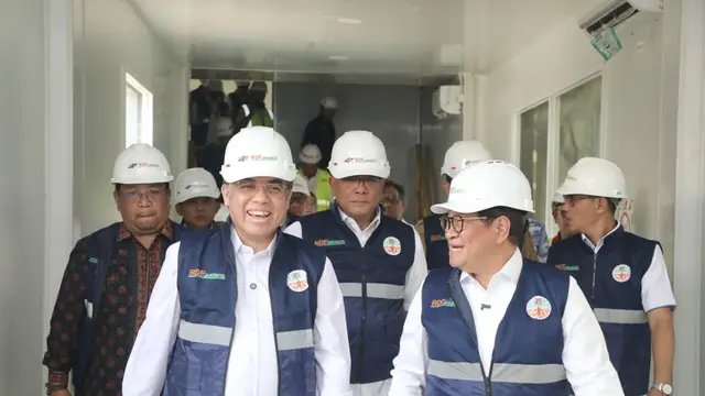 Menteri Ketenagakerjaan Yassierli dalam acara Aksi Kolaborasi Peluncuran Pelindungan Sosial bagi Pekerja Informal Sektor Persampahan di Fasilitas RDF Rorotan, Jakarta Utara, Senin (10/8/2026). (Dok Kemnaker)