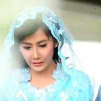 Dari pengamatan di lapangan, Rasti terlihat begitu khusu mengikuti pengajian. Pemeran dalam sinetron Jodoh Wasiat Bapak itu tampak cantik didampingi oleh mamanya, artis senior Erna Santoso. (Nurwahyunan/Bintang.com)