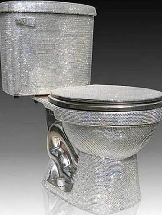 Bagaimana rasanya buang air di toilet seharga Rp 722 juta ini? Ya, toilet yang terbuat dari kristal Swarovski ini didesain oleh Jemal Wright. (ohmymag.com)