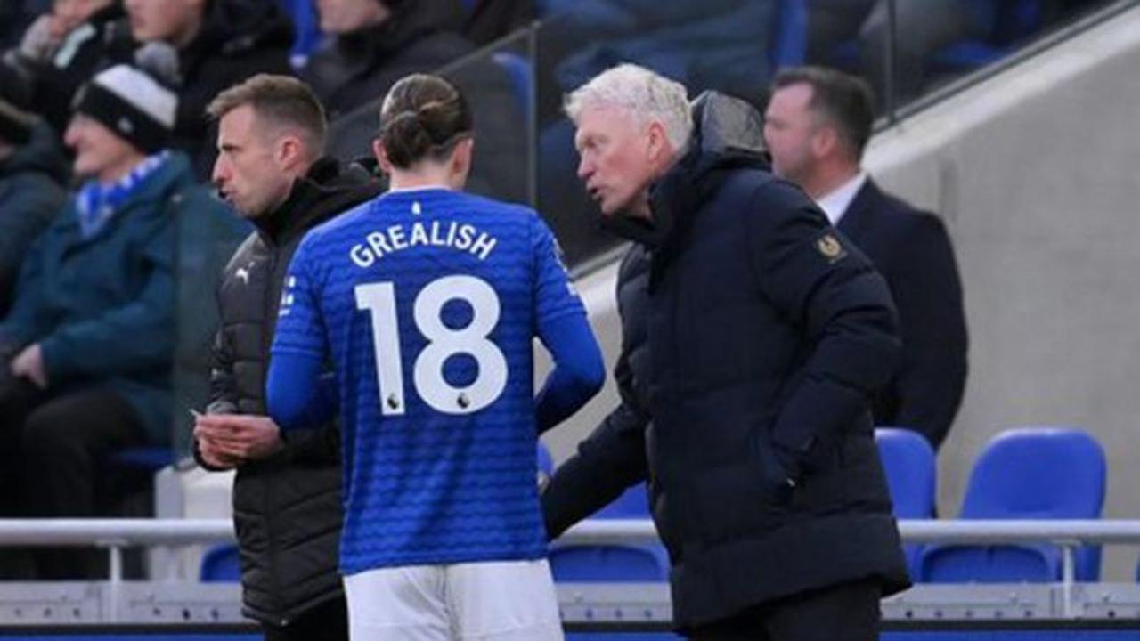 Jack Grealish Cedera Retak Kaki, Absen Hingga Akhir Musim Bersama Everton