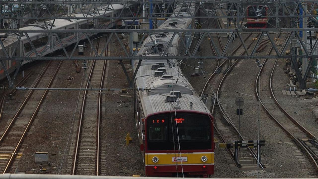Menyorot Rencana Subsidi Tarif KRL Jabodetabek Berbasis NIK, Adilkah Untuk Semua Penumpang?