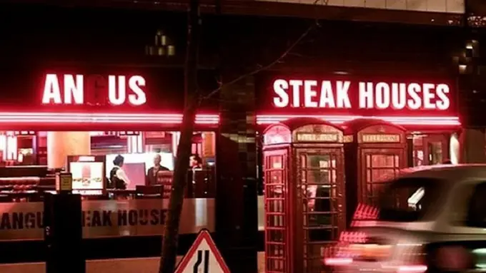 [bintang] Rusak, 10 Tulisan di Neon Box Ini Bikin Kamu Gagal Paham