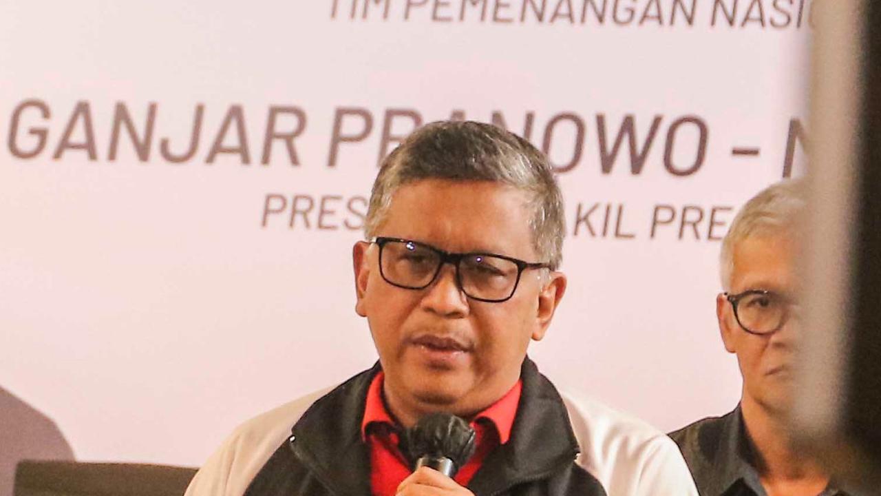 Jokowi Mau Jadi Jembatan Parpol, PDIP Singgung Demokrasi Turun ke Titik Nadir