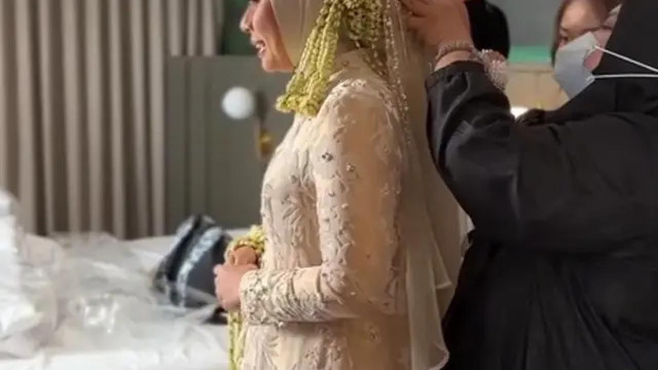 Potret Detail Kebaya Pernikahan Putri Karlina Menantu Dedi Mulyadi, dari Akad hingga Resepsi