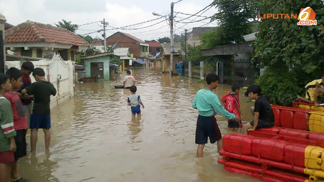 perahu-rakit-140122c.jpg