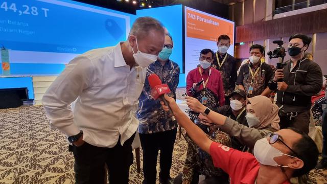 Menteri Perindustrian Agus Gumiwang Kartasasmita meninjau gelaran Business Matching Belanja Produk Dalam Negeri di Hotel Grand Hyatt, Nusa Dua, Bali, Rabu (23/3/2022).