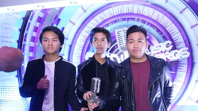 [Bintang] Menang Nominasi SCTV Musik Awards 2016, CJR  Berterimakasih ke Bastian Steel