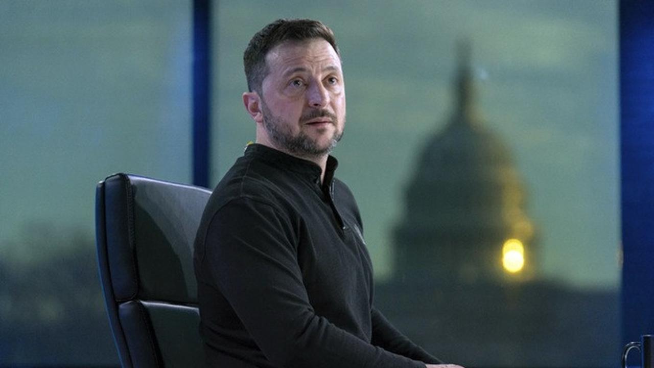 Presiden Ukraina Volodymyr Zelenskyy selama wawancara dengan FOX News Channel di Washington, Jumat (28/2/2025).