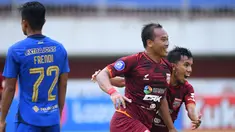 Borneo FC sukses meraih kemenangan tipis 1-0 atas PSIS Semarang dalam pekan ke-11 BRI Liga 1 2021/2022 di Stadion Maguwoharjo, Sleman, Sabtu (6/11/2021). (Bola.com/Nandang Permana)