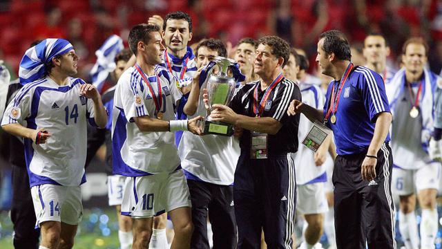 Foto: Deretan 5 Keajaiban di Sepak Bola Eropa Tahun 2004, saat Klub Semenjana Mengejutkan Eropa