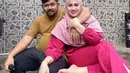 <p>"Ya banyak kewajiban yang harus saya tunaikan setiap bulannya. Ada kebutuhan sehari-hari dan wajib membayar pinjaman," kata Bedu melalui tayangan podcast di YouTube. [Instagram/beddu17]</p>