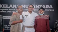 Menparekraf Sandiaga Uno (tengah) bersama pendiri Sembalun Seven Summit, Abdul Rozak (kanan) di acara Kelana Nusantara, Lombok, Nusa Tenggara Barat. (Foto: istimewa)