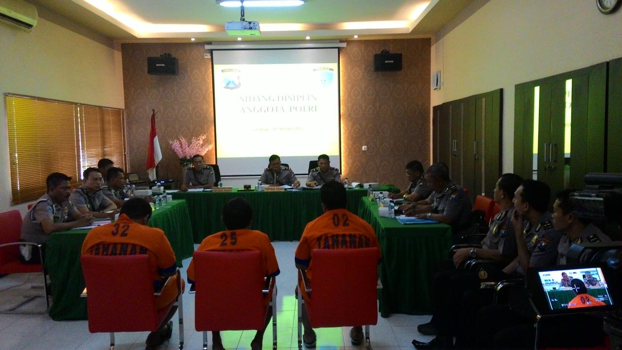 Sidang etik 3 perwira polisi