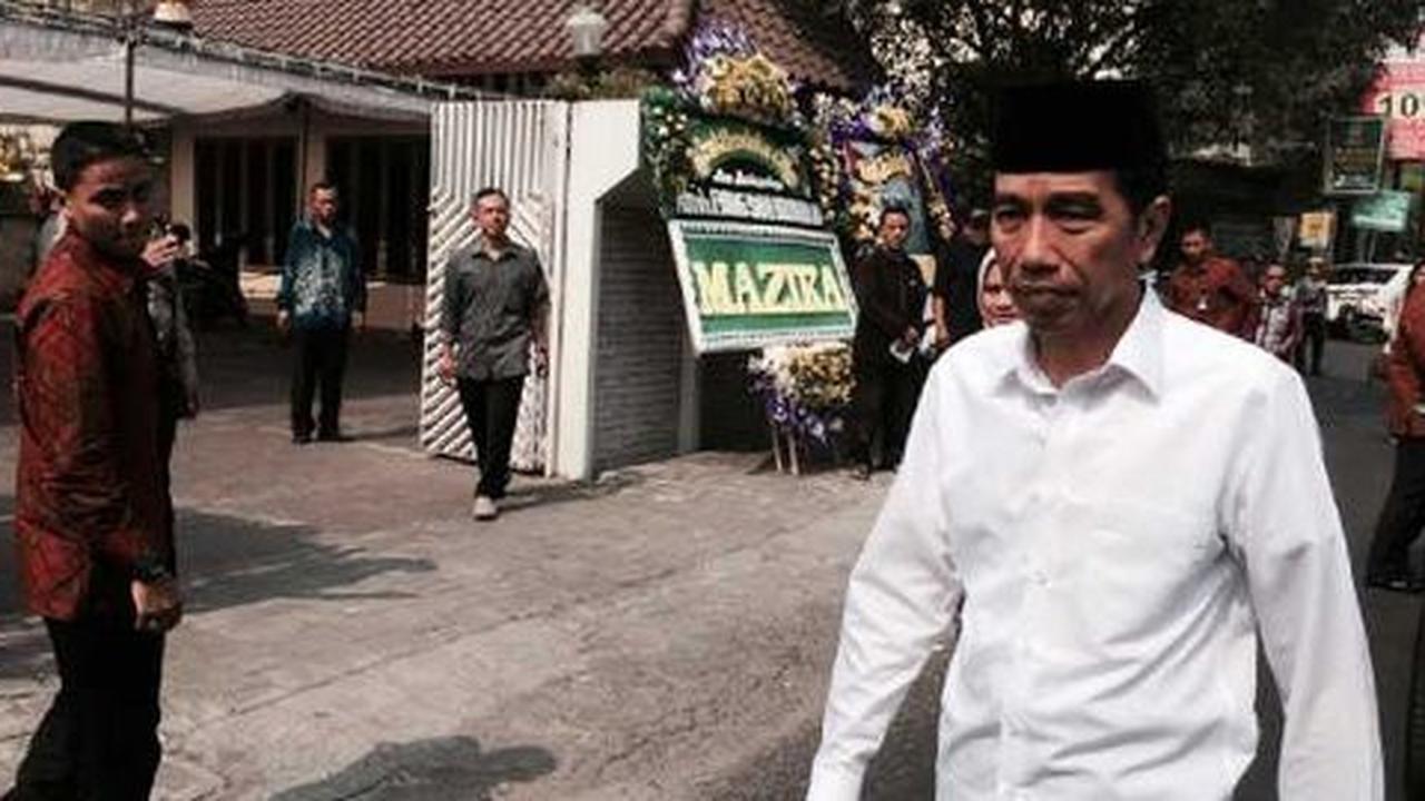 Melayat sang nenek, Presiden Jokowi tiba di rumah duka