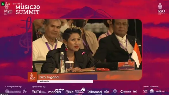 Dira Sugandi saat gelaran M20