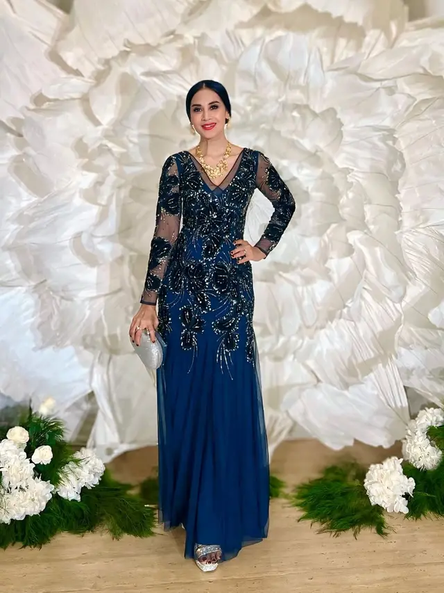Inspirasi Outfit Kondangan Ala Artis Lawas 90-an/via Instagram