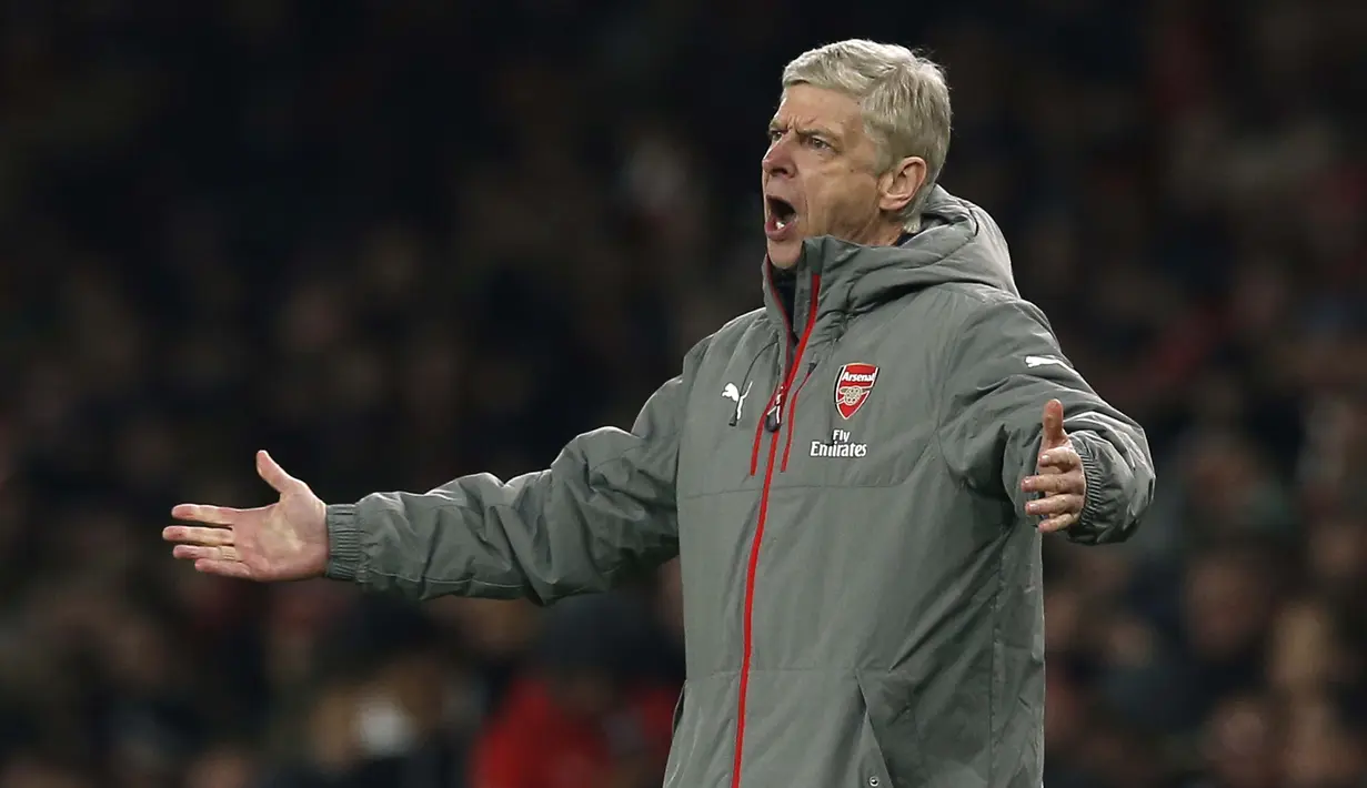Ekspresi pelatih Arsenal, Arsene Wenger  saat timnya kebobolan dari Southampton pada laga Piala Liga Inggris 2016-2017 di Emirates Stadium, (30/11/2016). (Action Images via Reuters/Andrew Couldridge)