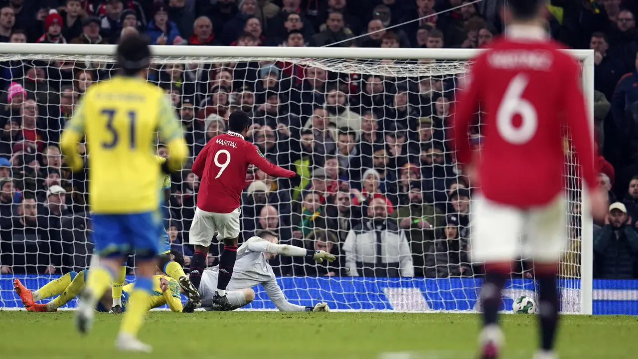 Nottingham Forest vs Manchester United - Liga Inggris 2022/2023